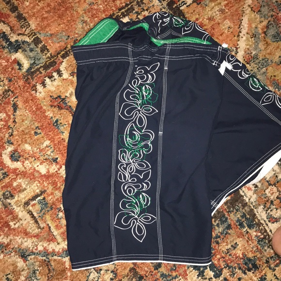 SOLD Men’s Speedo Swim trunks, Size XL - Picture 3 of 3